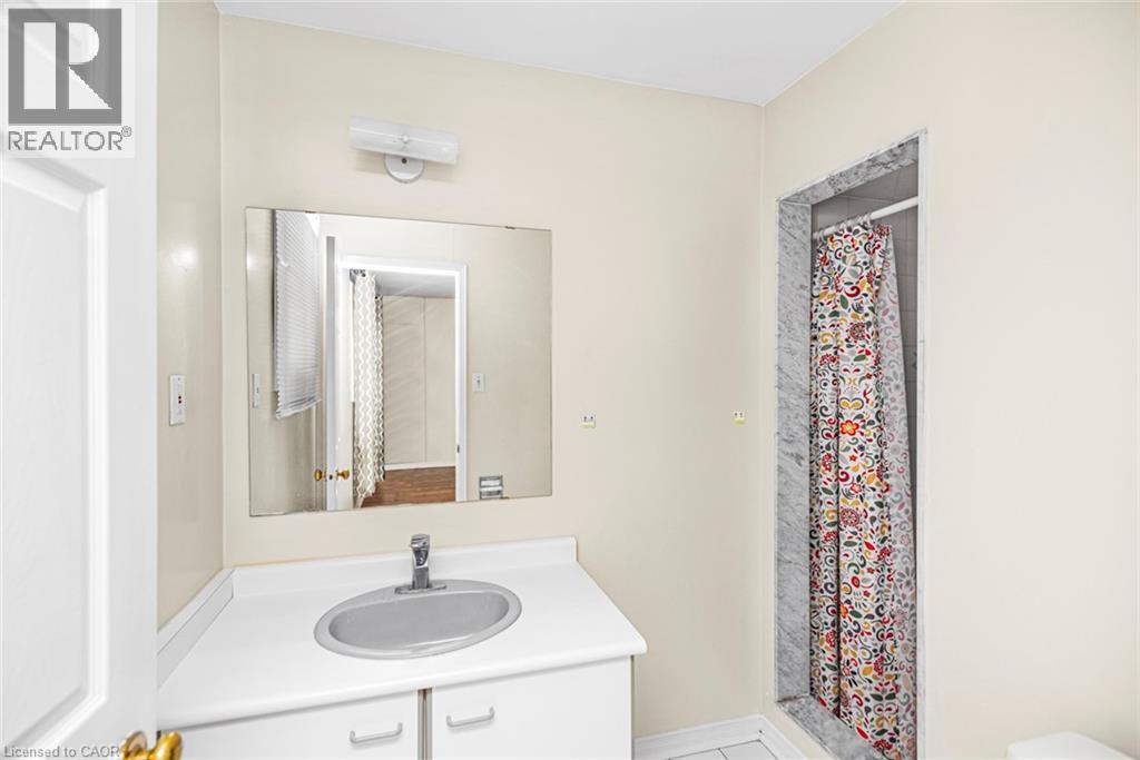 391 Stone Church Road E Unit# 52, Hamilton, Ontario  L9B 2H2 - Photo 30 - 40815601