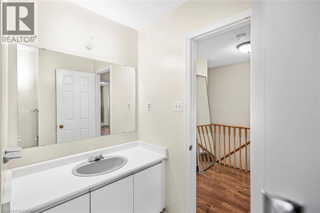 391 Stone Church Road E Unit# 52, Hamilton, Ontario  L9B 2H2 - Photo 32 - 40815601