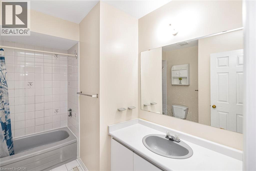 391 Stone Church Road E Unit# 52, Hamilton, Ontario  L9B 2H2 - Photo 34 - 40815601