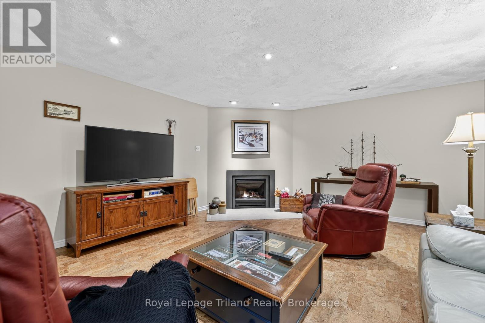 637 Lansdowne Avenue, Woodstock, Ontario  N4T 1K2 - Photo 24 - X12929840