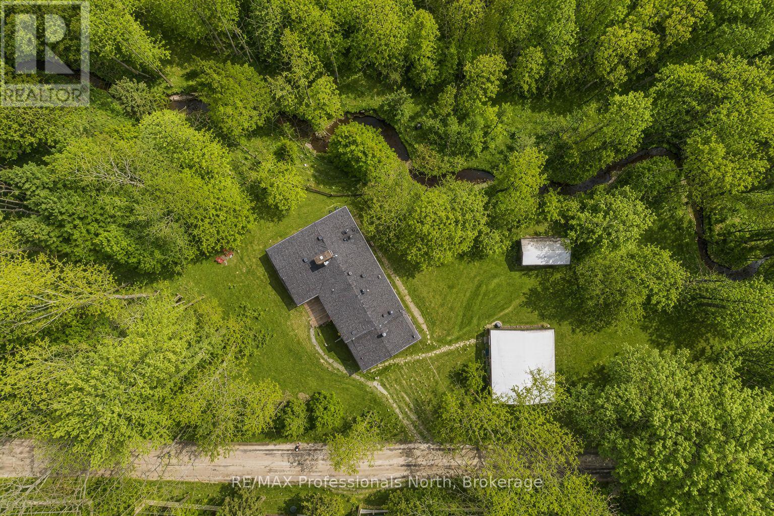 2220 60 Highway, Lake Of Bays, Ontario  P1H 2J6 - Photo 2 - X12929968