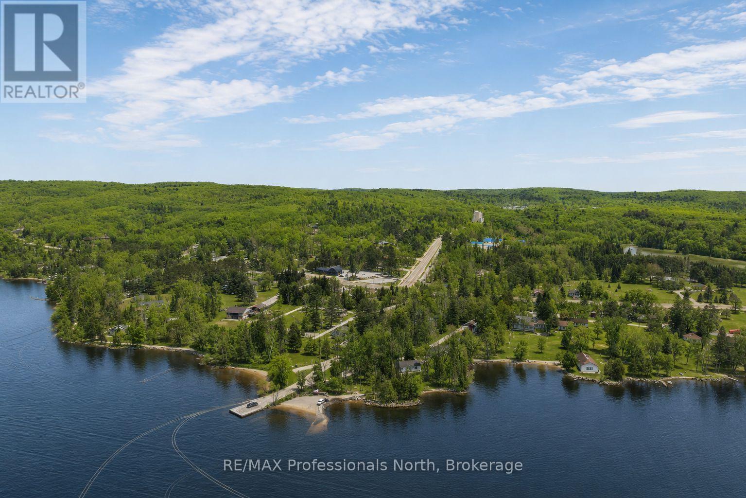 2220 60 Highway, Lake Of Bays, Ontario  P1H 2J6 - Photo 3 - X12929968