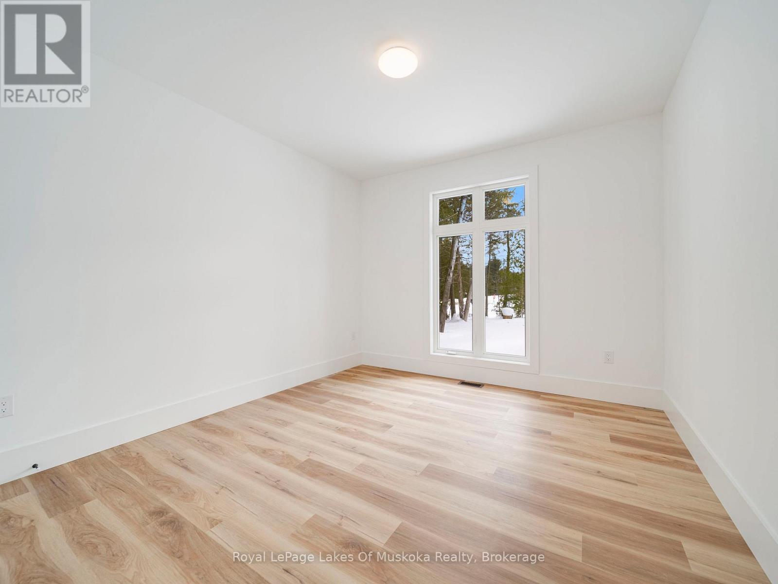 9 Meadow Acres Road, Oro-Medonte, Ontario  L0K 2G1 - Photo 25 - S12930062