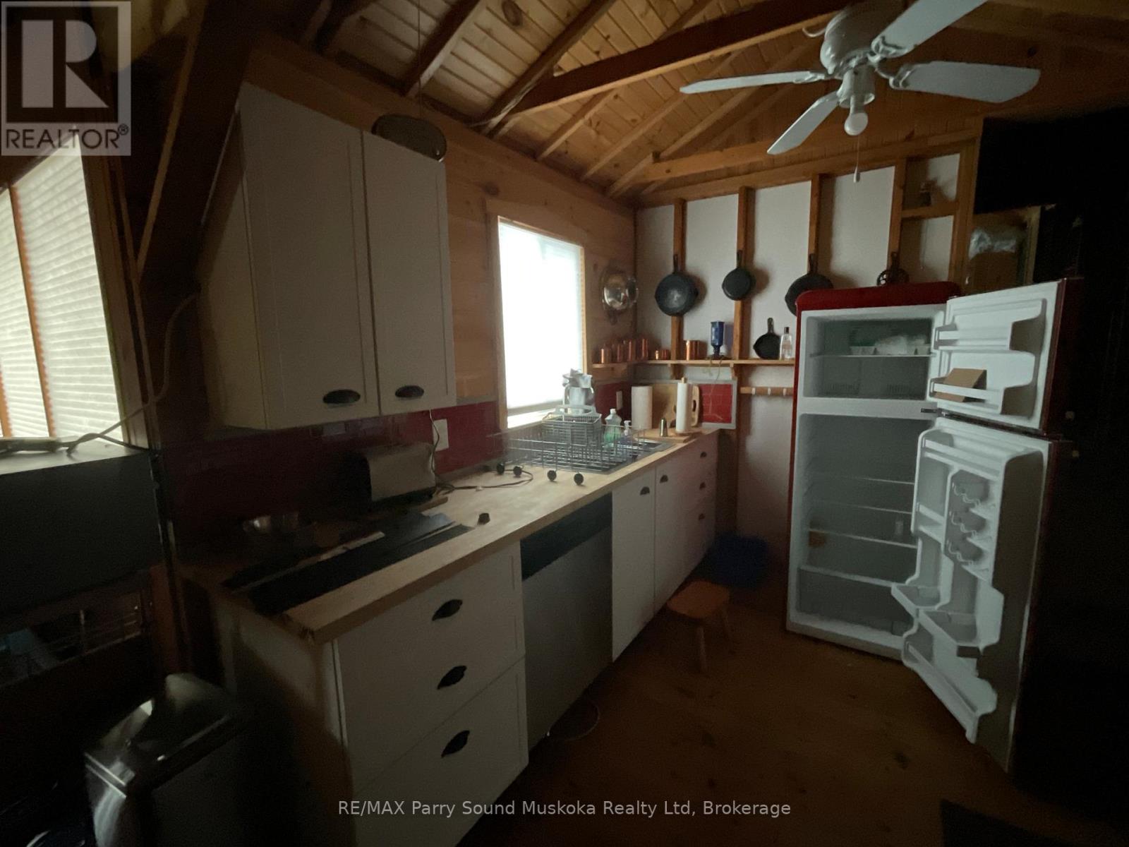 1292 Memesagamesing Lake, Parry Sound Remote Area, Ontario  P0H 1S0 - Photo 8 - X12930012