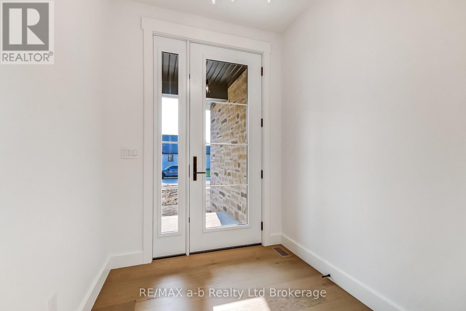 74 Herb Street, Norwich, Ontario  N0J 1P0 - Photo 6 - X12930332