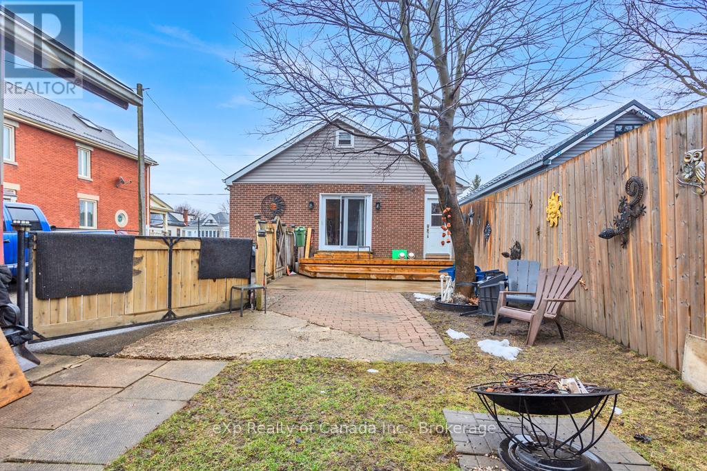 762 Little Hill Street, London East, Ontario  N5Z 1M9 - Photo 17 - X12931358