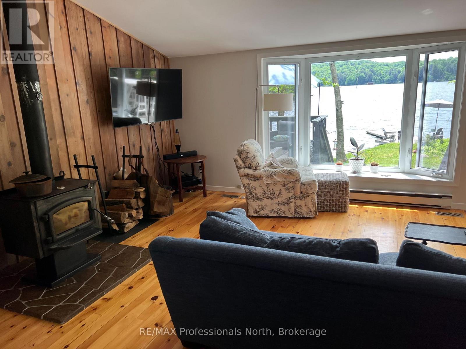 185 Ena Drive, Huntsville, Ontario  P1H 2J4 - Photo 11 - X12931476
