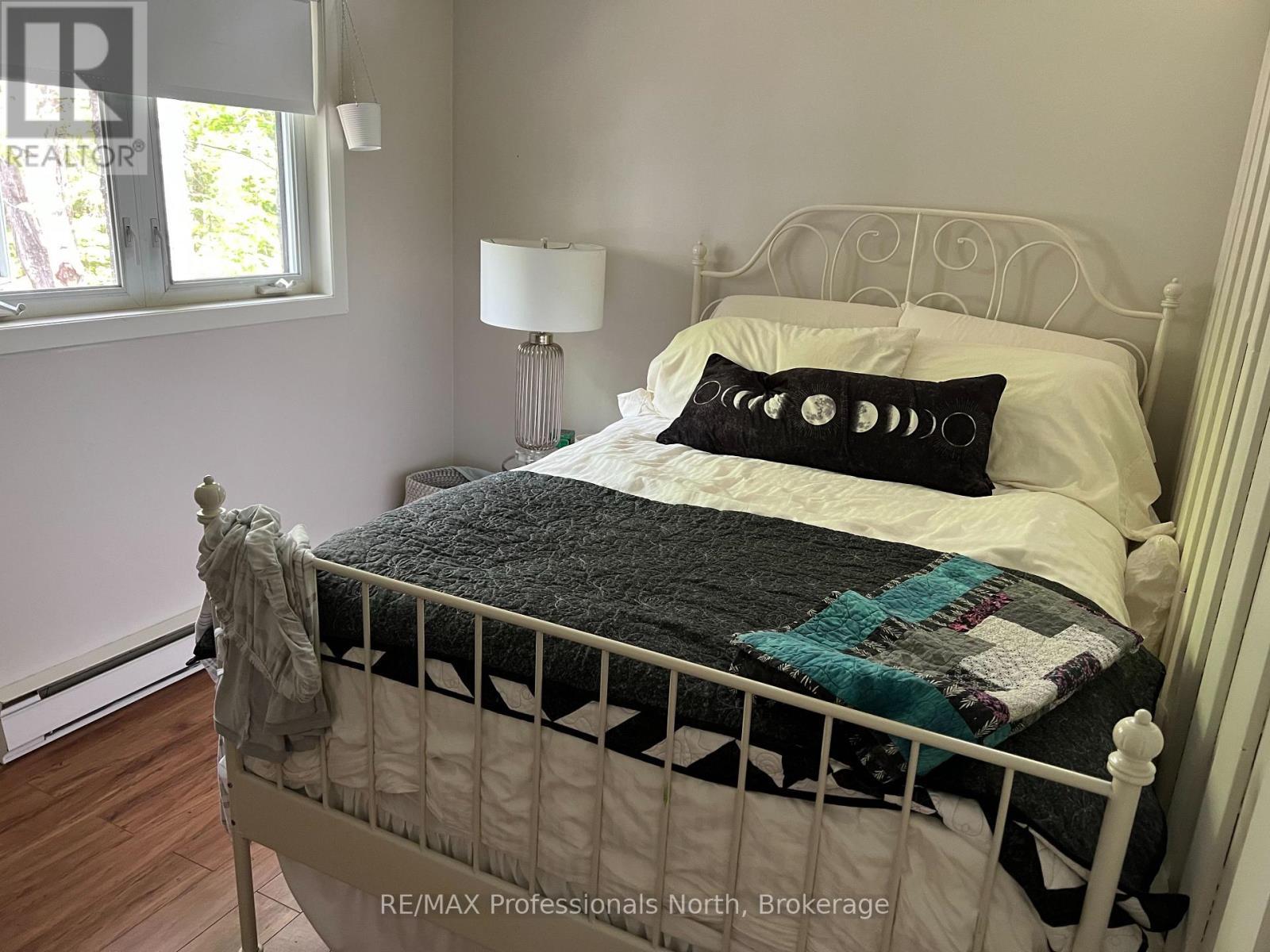 185 Ena Drive, Huntsville, Ontario  P1H 2J4 - Photo 17 - X12931476