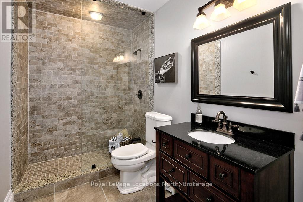 138 Rankin's Crescent, Blue Mountains, Ontario  N0H 2P0 - Photo 26 - X12931744