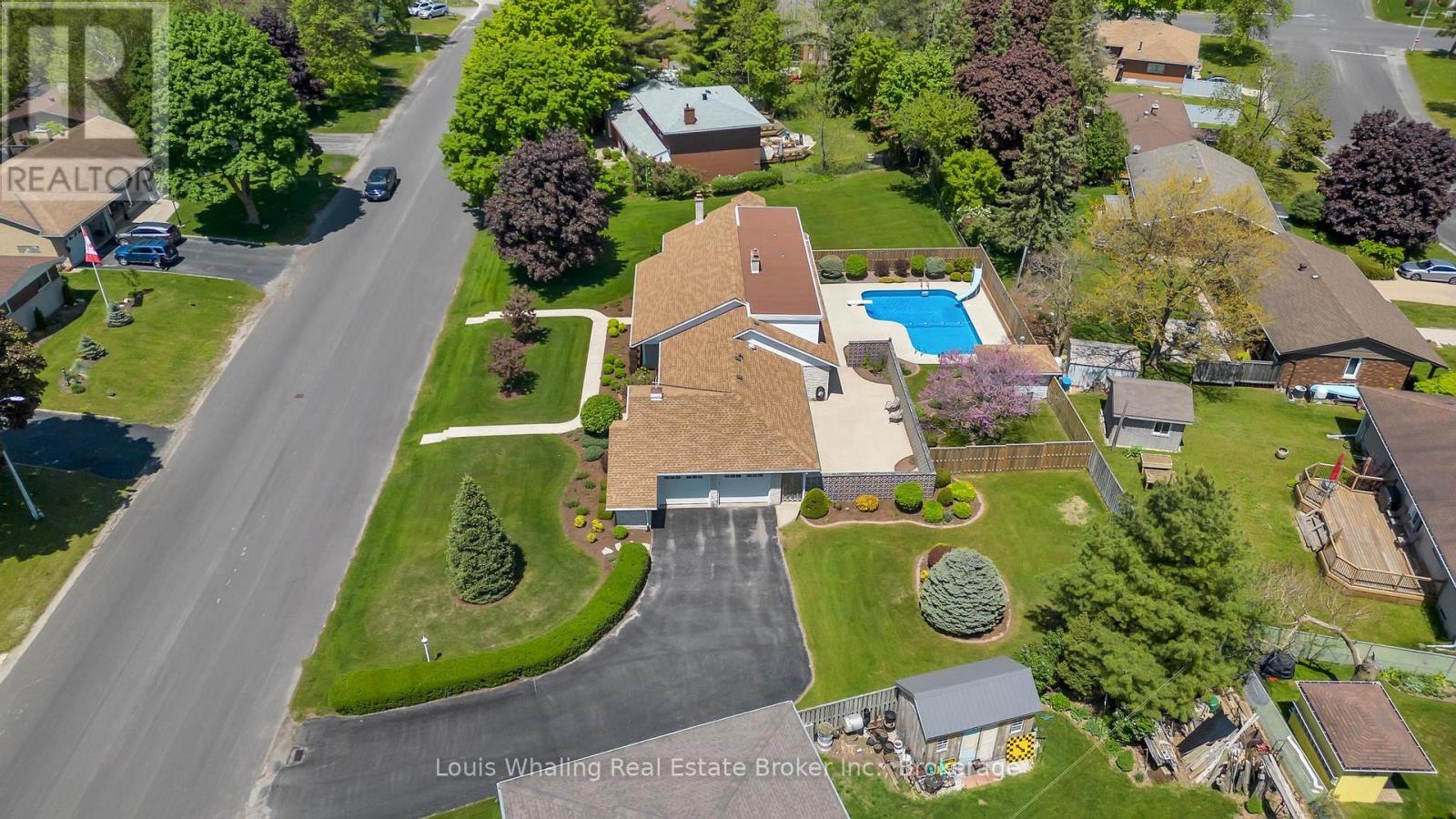 241 4th Avenue, Hanover, Ontario  N4N 2B6 - Photo 35 - X12931764