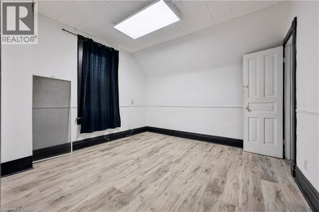 496 King Street E, Kitchener, Ontario  N2G 2L6 - Photo 10 - 40815394