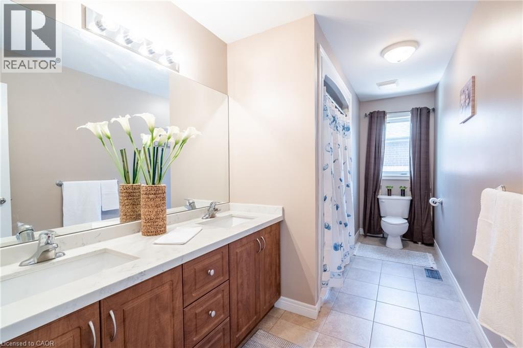24 Edgecroft Crescent, Stoney Creek, Ontario  L8J 3Y6 - Photo 27 - 40815813