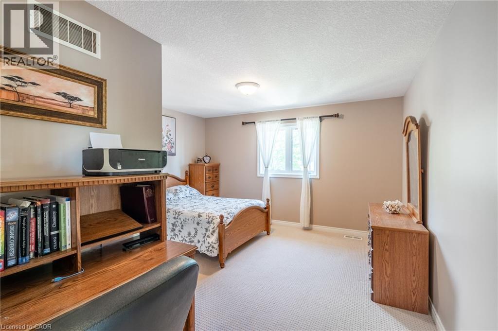 24 Edgecroft Crescent, Stoney Creek, Ontario  L8J 3Y6 - Photo 30 - 40815813