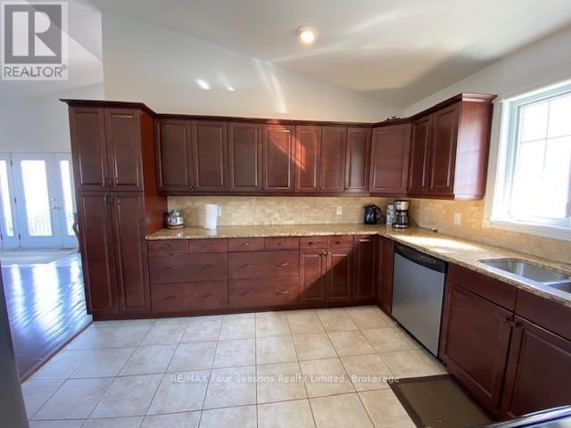 209442 Highway 26 W, Blue Mountains, Ontario  L9Y 0T1 - Photo 9 - X12933404