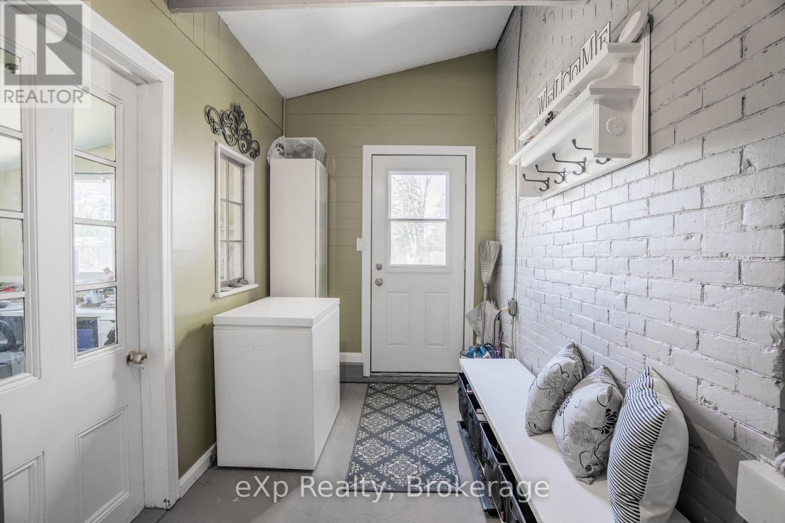 352 Berford Street, South Bruce Peninsula, Ontario  N0H 2T0 - Photo 23 - X12934008