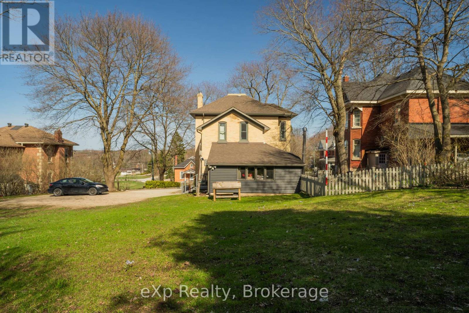 352 Berford Street, South Bruce Peninsula, Ontario  N0H 2T0 - Photo 35 - X12934008