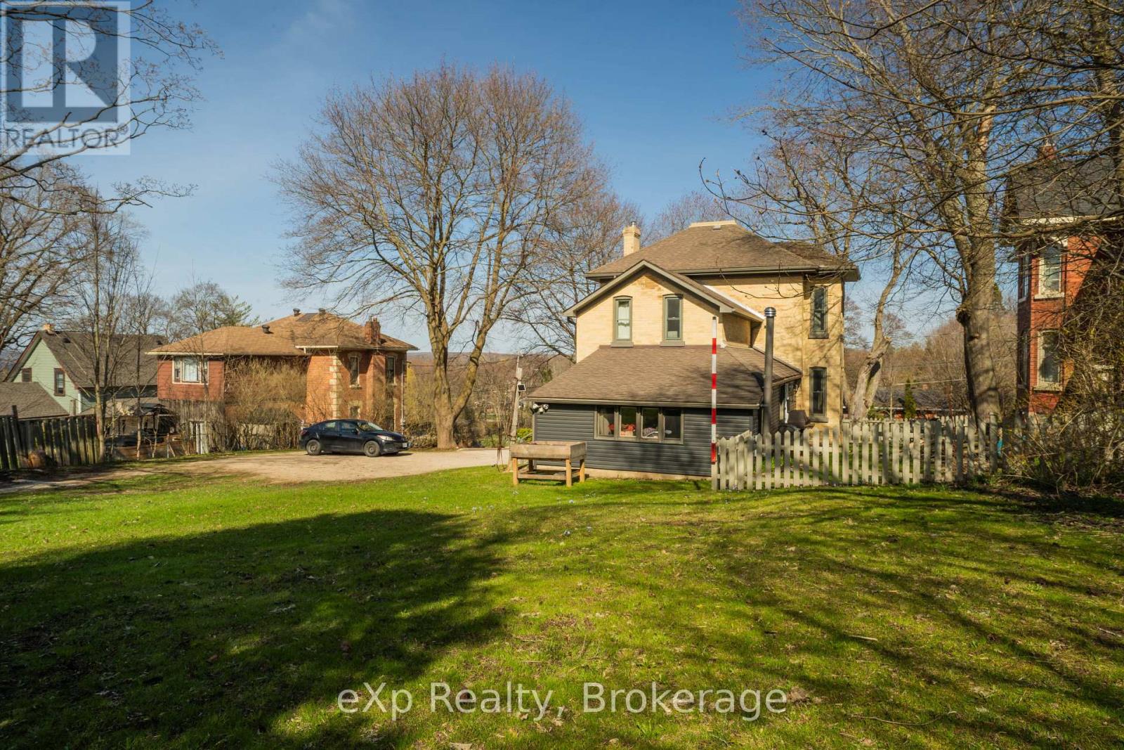352 Berford Street, South Bruce Peninsula, Ontario  N0H 2T0 - Photo 36 - X12934008