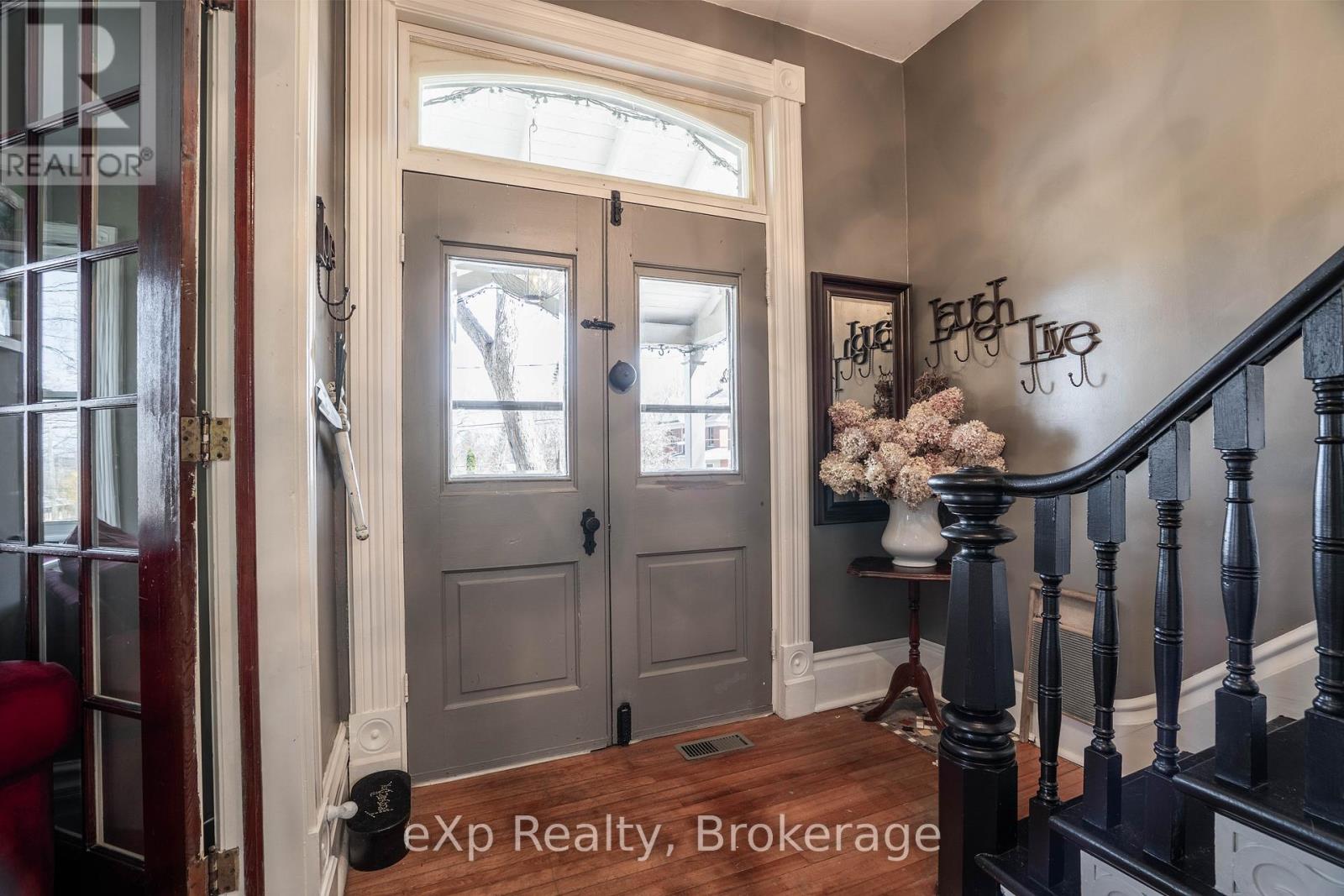 352 Berford Street, South Bruce Peninsula, Ontario  N0H 2T0 - Photo 4 - X12934008