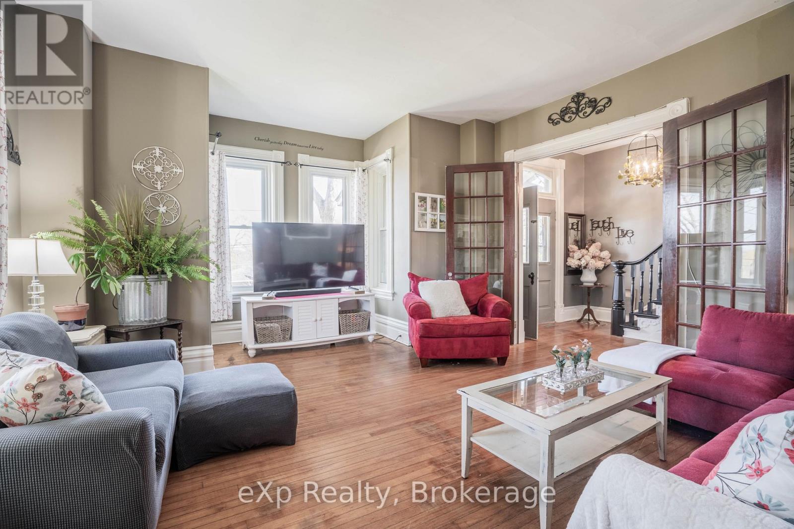 352 Berford Street, South Bruce Peninsula, Ontario  N0H 2T0 - Photo 8 - X12934008