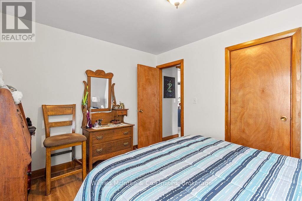 401395 Grey Rd 4, West Grey, Ontario  N4N 3B8 - Photo 13 - X12934582