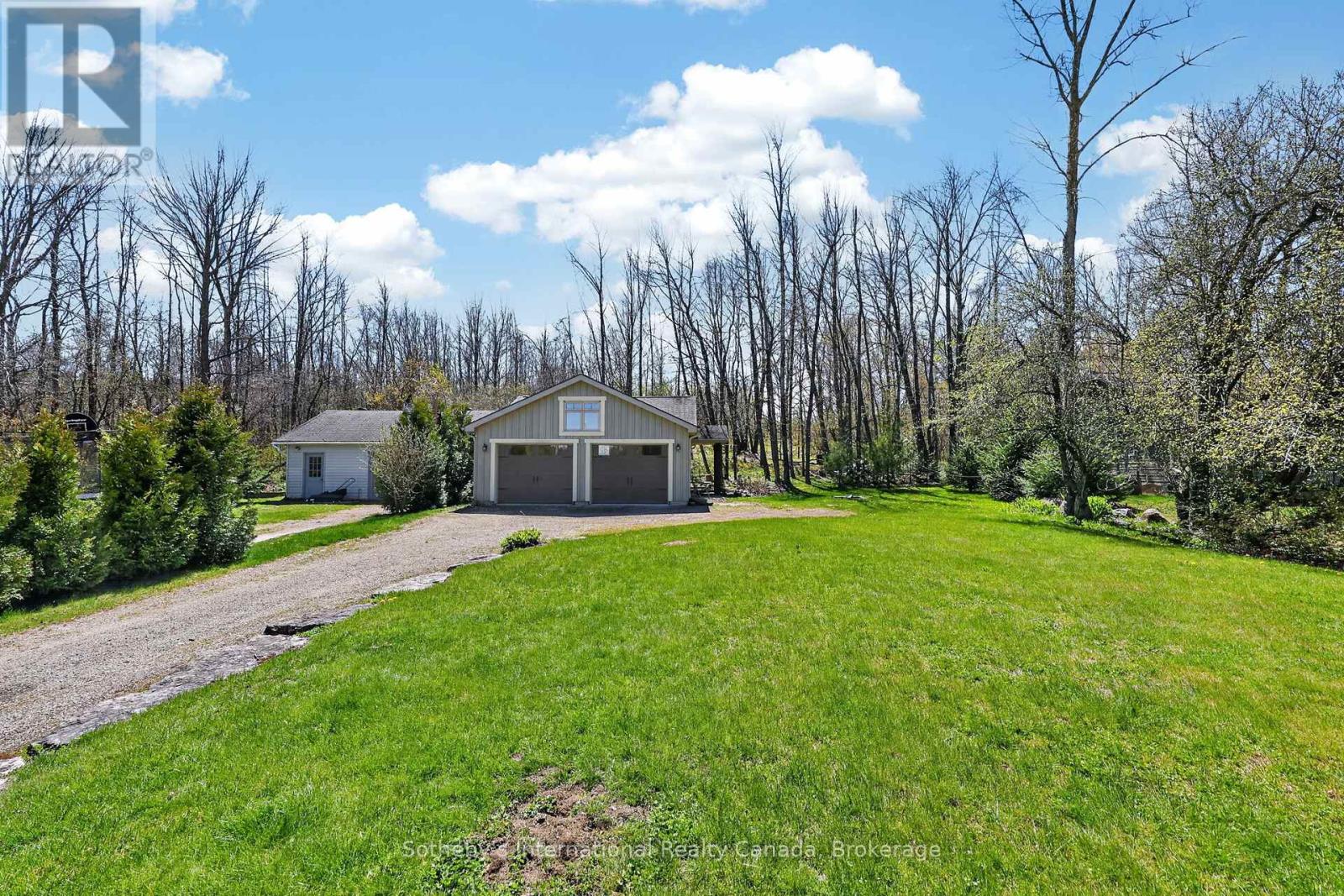 160 Sunset Boulevard, Blue Mountains, Ontario  N0H 2P0 - Photo 38 - X12935070