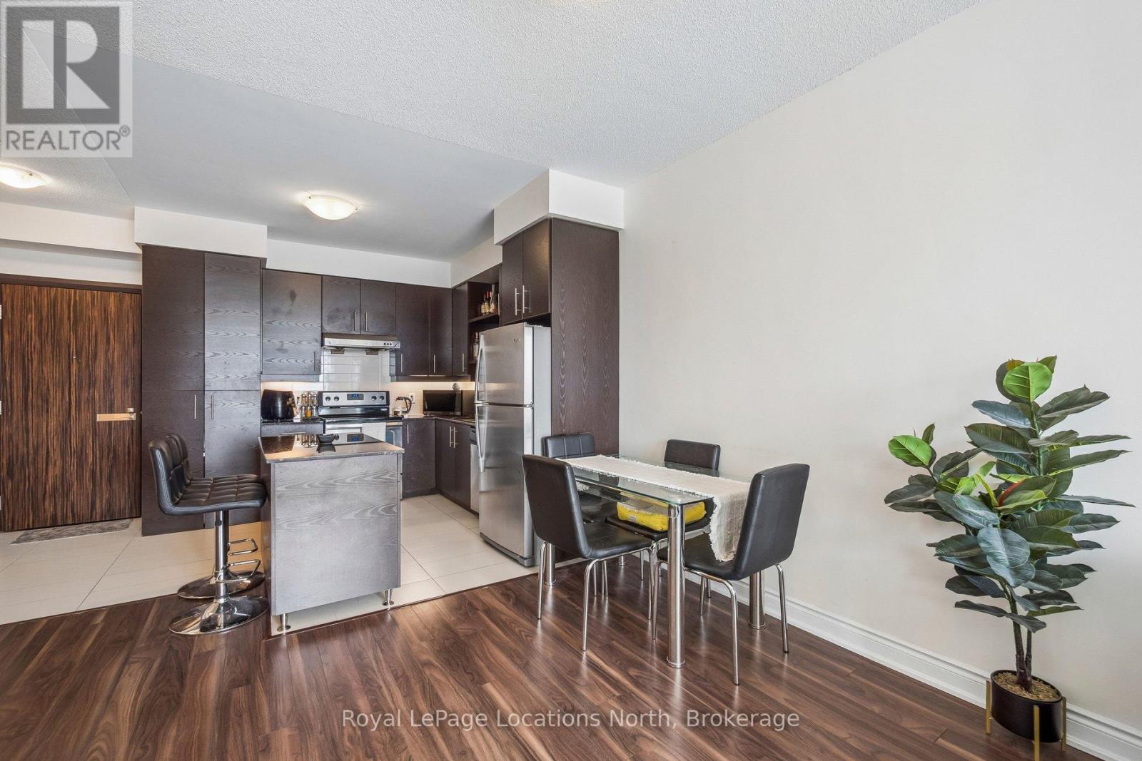 810 - 277 South Park Road, Markham, Ontario  L3T 0B7 - Photo 10 - N12935566