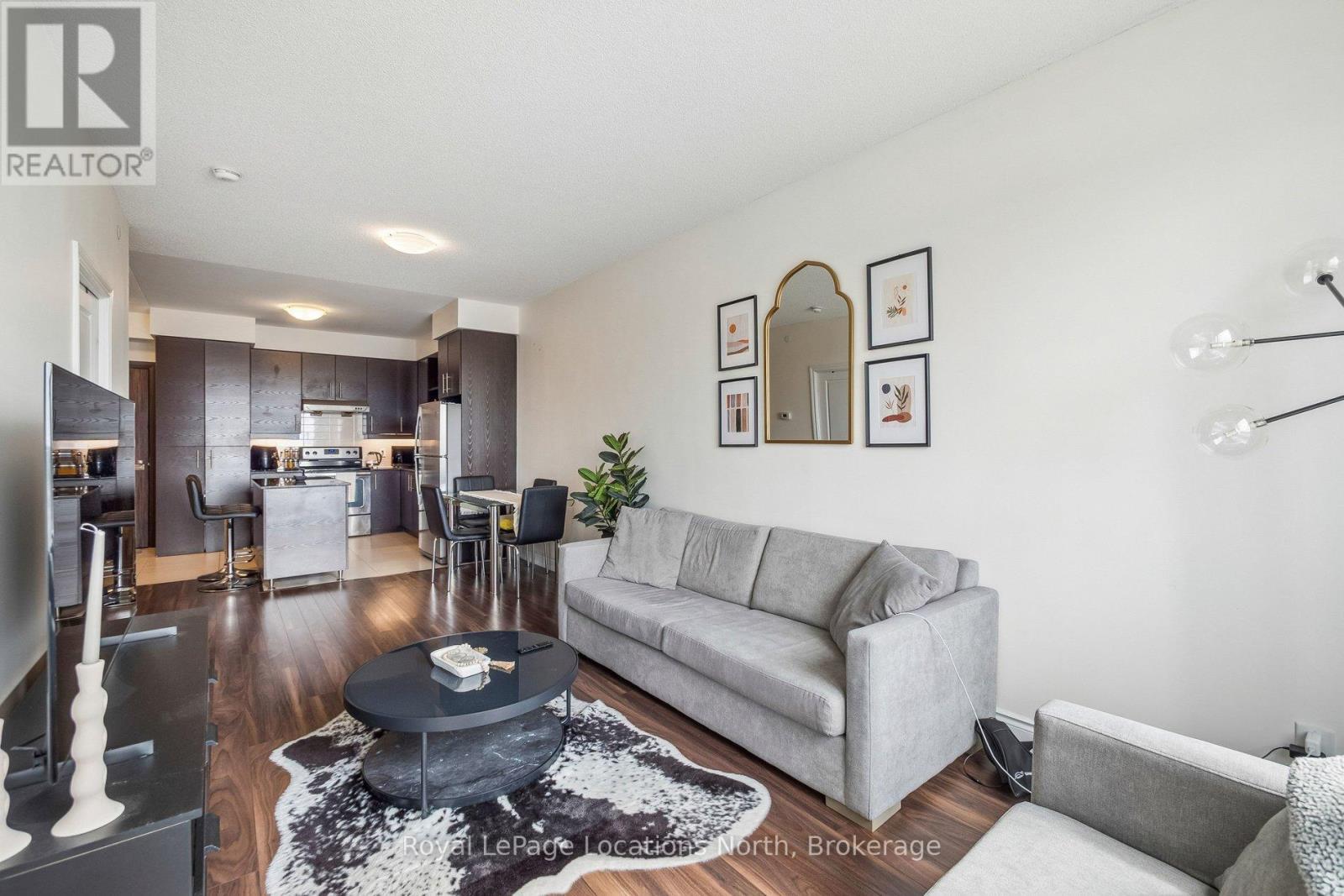 810 - 277 South Park Road, Markham, Ontario  L3T 0B7 - Photo 7 - N12935566