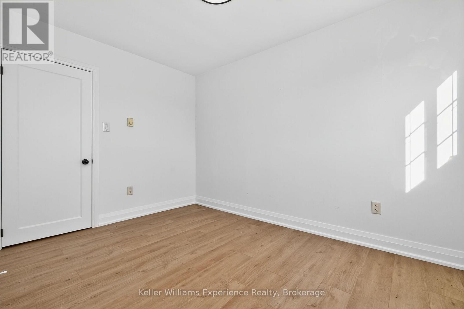556 Champlain Road, Tiny, Ontario  L9M 0C2 - Photo 15 - S12935968