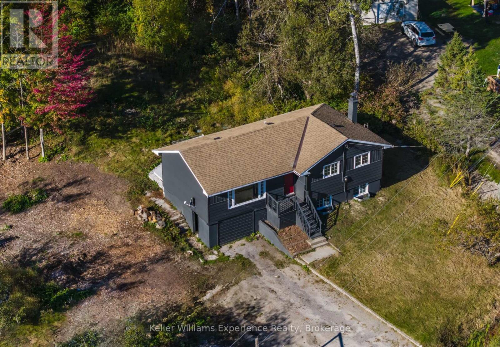 556 Champlain Road, Tiny, Ontario  L9M 0C2 - Photo 2 - S12935968