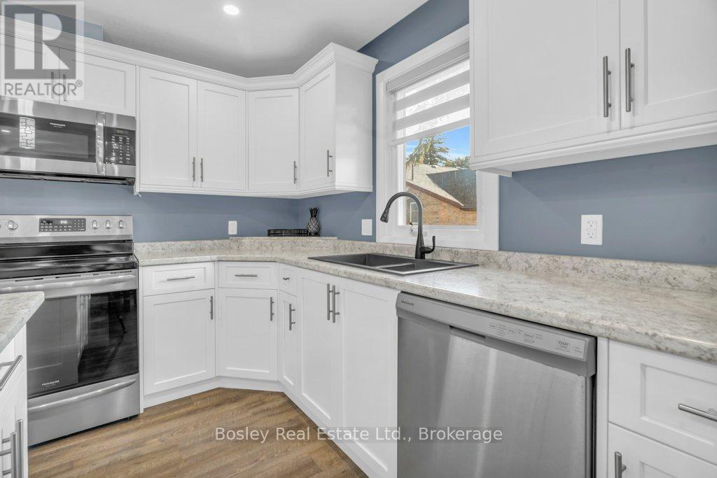 420 Victoria Street, Minto, Ontario  N0G 2P0 - Photo 25 - X12936068