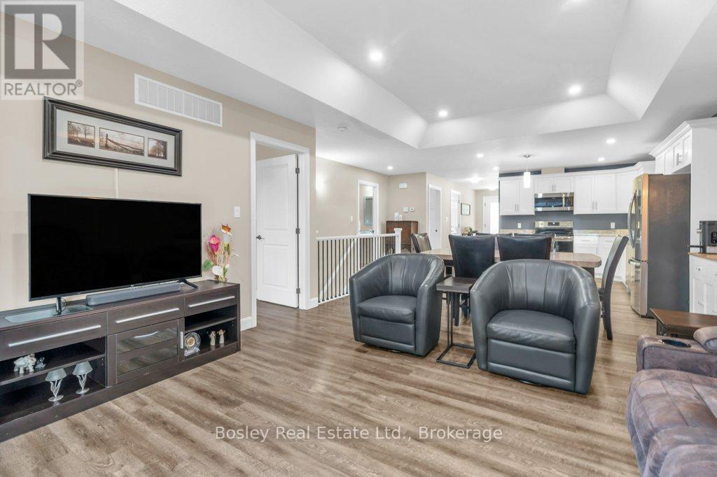 420 Victoria Street, Minto, Ontario  N0G 2P0 - Photo 29 - X12936068