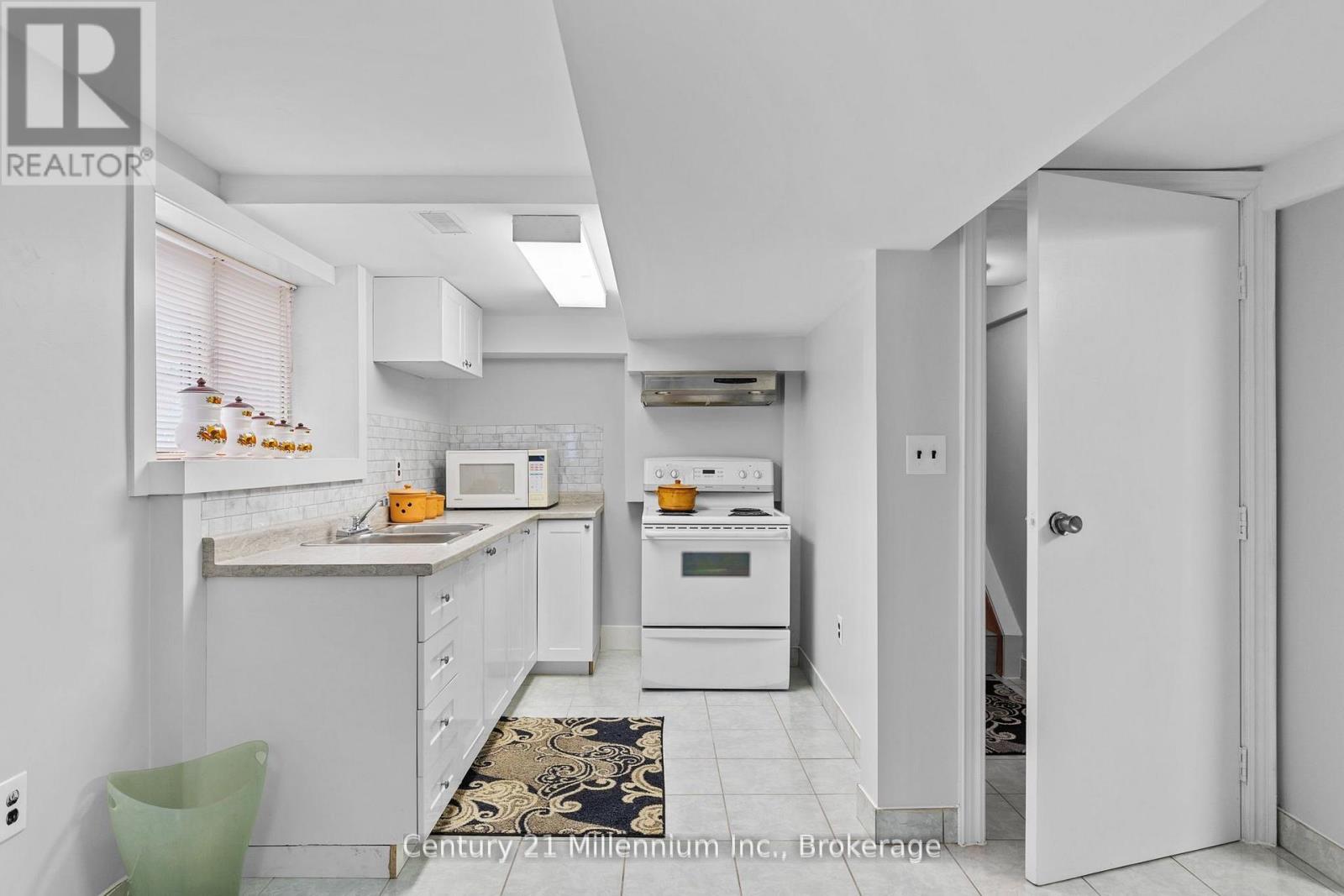 49 32nd Street N, Wasaga Beach, Ontario  L9Z 2C4 - Photo 19 - S12936492