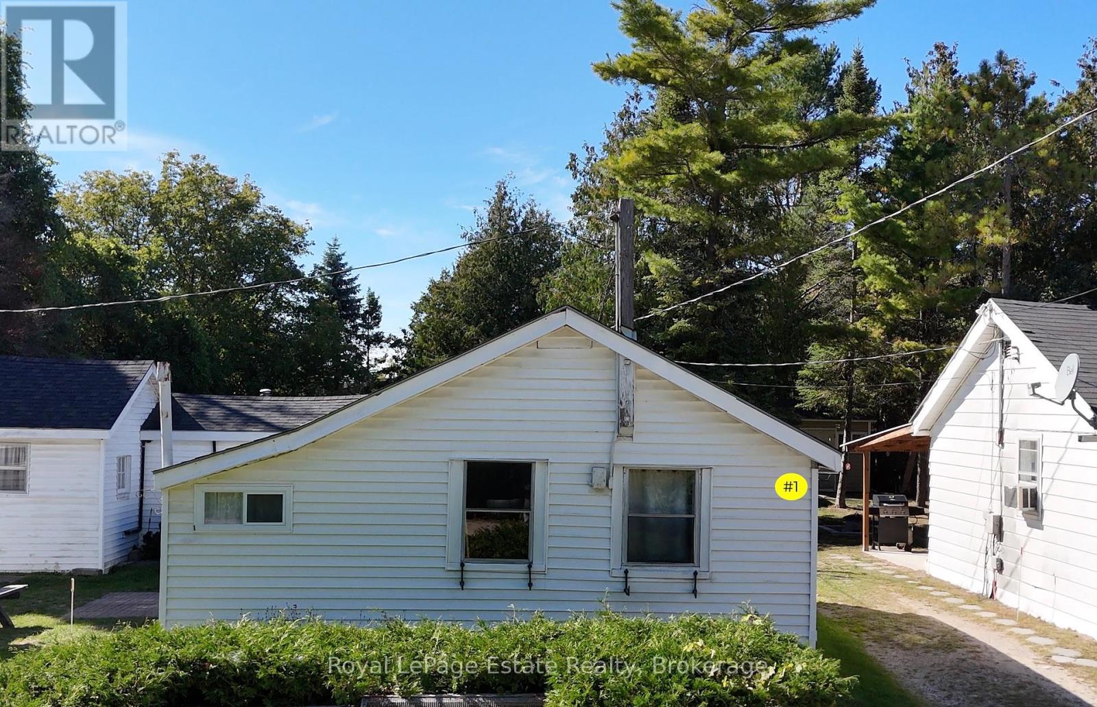 104 Third Avenue N, South Bruce Peninsula, Ontario  N0H 2G0 - Photo 8 - X12936592