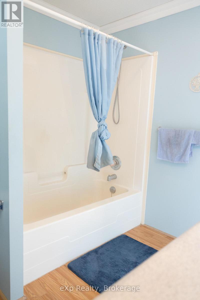 Unit 41 - 302694 Douglas Street, West Grey, Ontario  N0G 1R0 - Photo 12 - X12936724