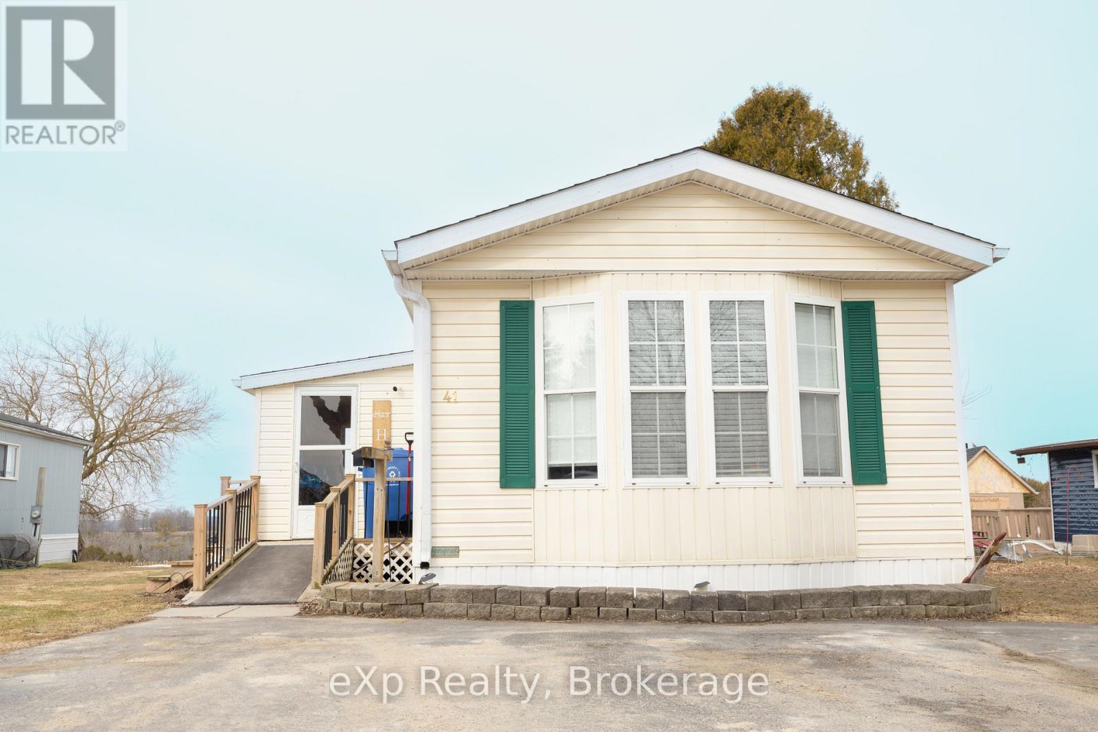 Unit 41 - 302694 Douglas Street, West Grey, Ontario  N0G 1R0 - Photo 2 - X12936724