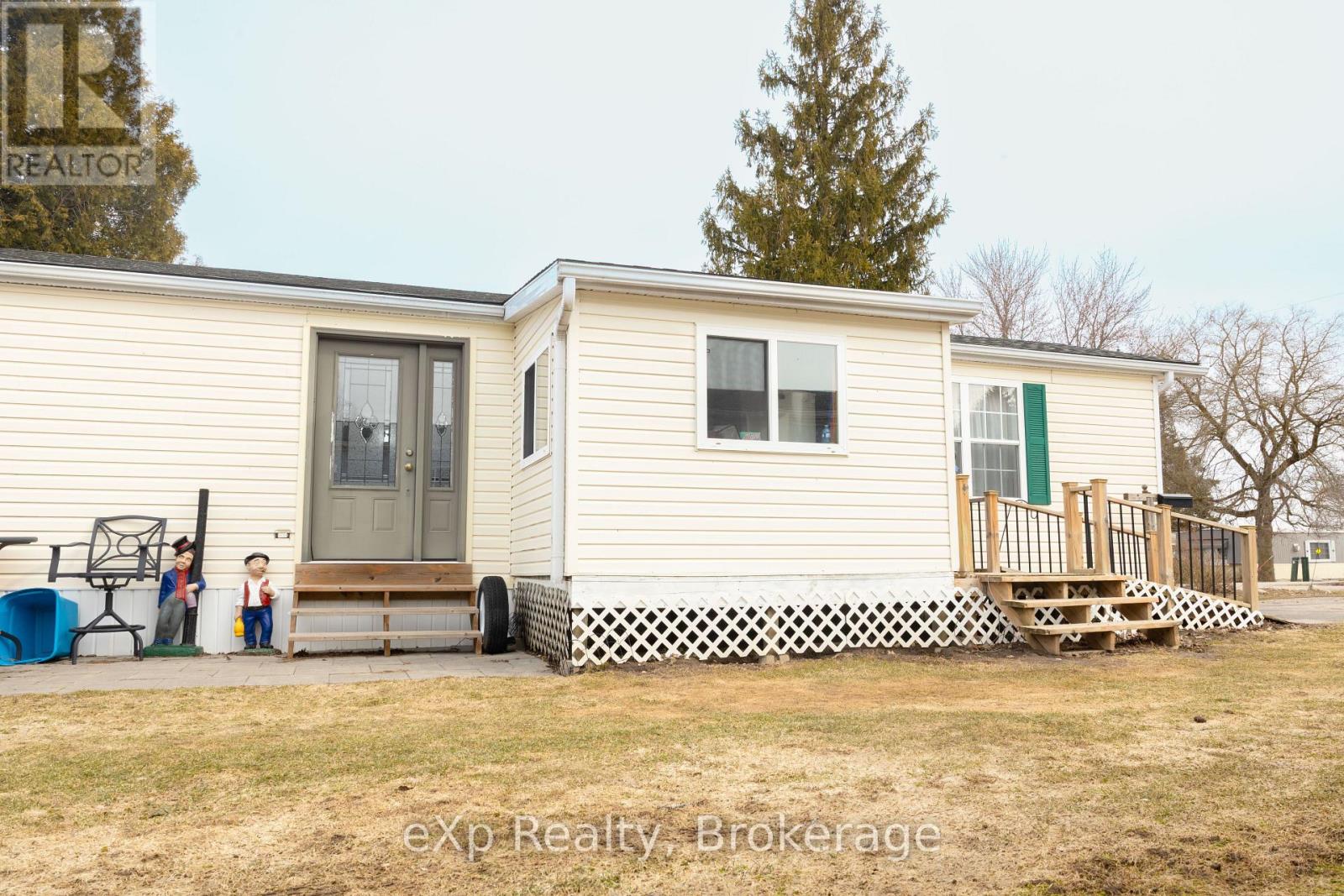 Unit 41 - 302694 Douglas Street, West Grey, Ontario  N0G 1R0 - Photo 4 - X12936724