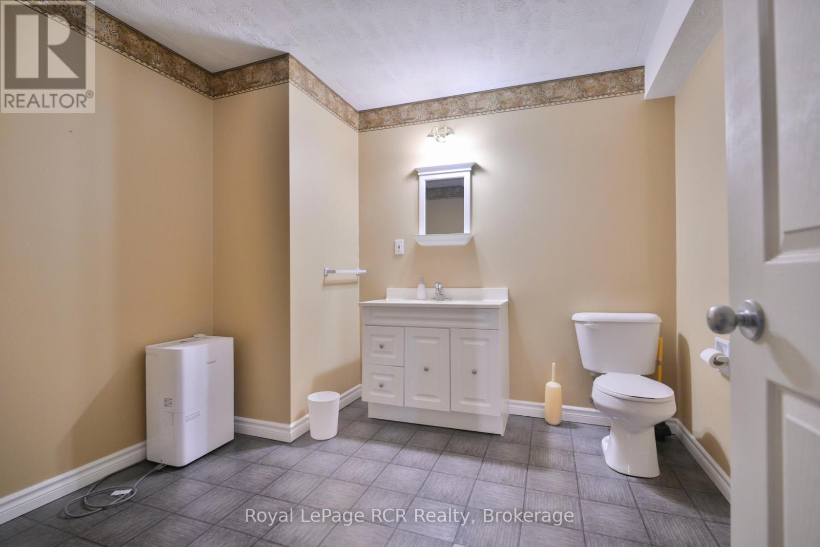 444 Grandview Road, North Huron, Ontario  N0G 2W0 - Photo 17 - X12937136