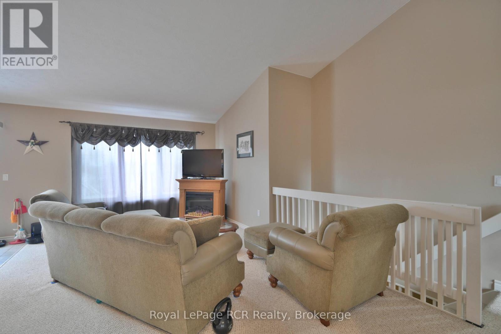 444 Grandview Road, North Huron, Ontario  N0G 2W0 - Photo 8 - X12937136