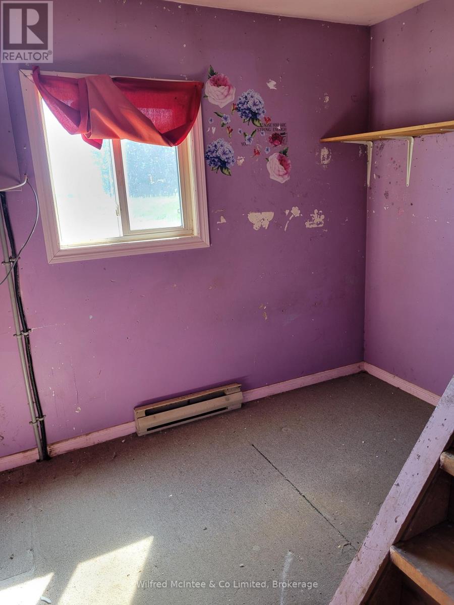 444 Chepstow Road, Brockton, Ontario  N0G 1K0 - Photo 16 - X12937256