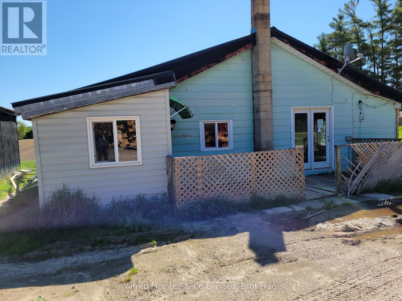 444 Chepstow Road, Brockton, Ontario  N0G 1K0 - Photo 2 - X12937256