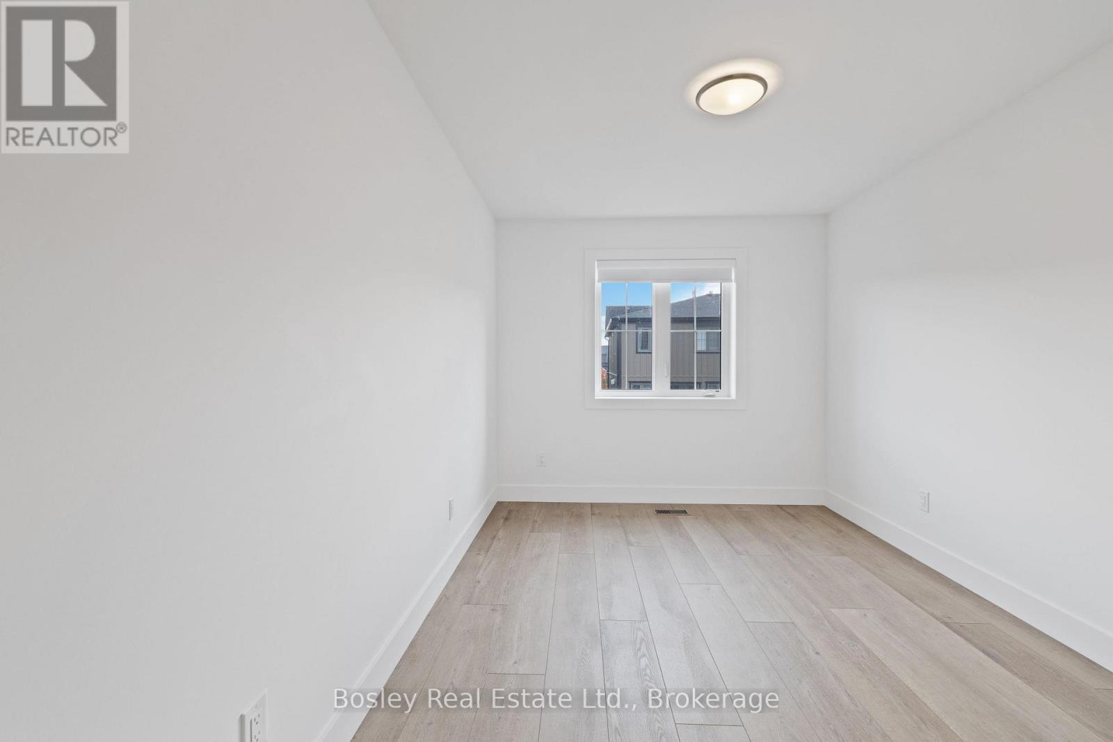 125 Courtland Street, Blue Mountains, Ontario  L9Y 0R4 - Photo 33 - X12937394