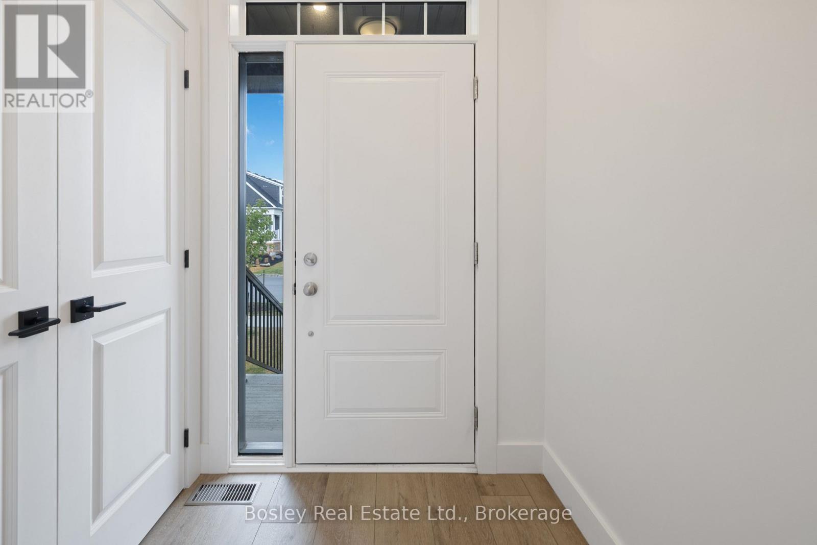 125 Courtland Street, Blue Mountains, Ontario  L9Y 0R4 - Photo 5 - X12937394