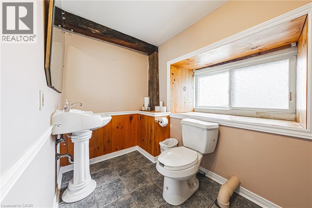 110 Freelton Road, Flamborough, Ontario  L8B 0Z3 - Photo 20 - 40816077