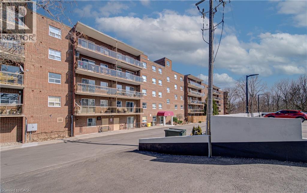 793 Colborne Street Unit# 202, Brantford, Ontario  N3S 7J3 - Photo 3 - 40815734