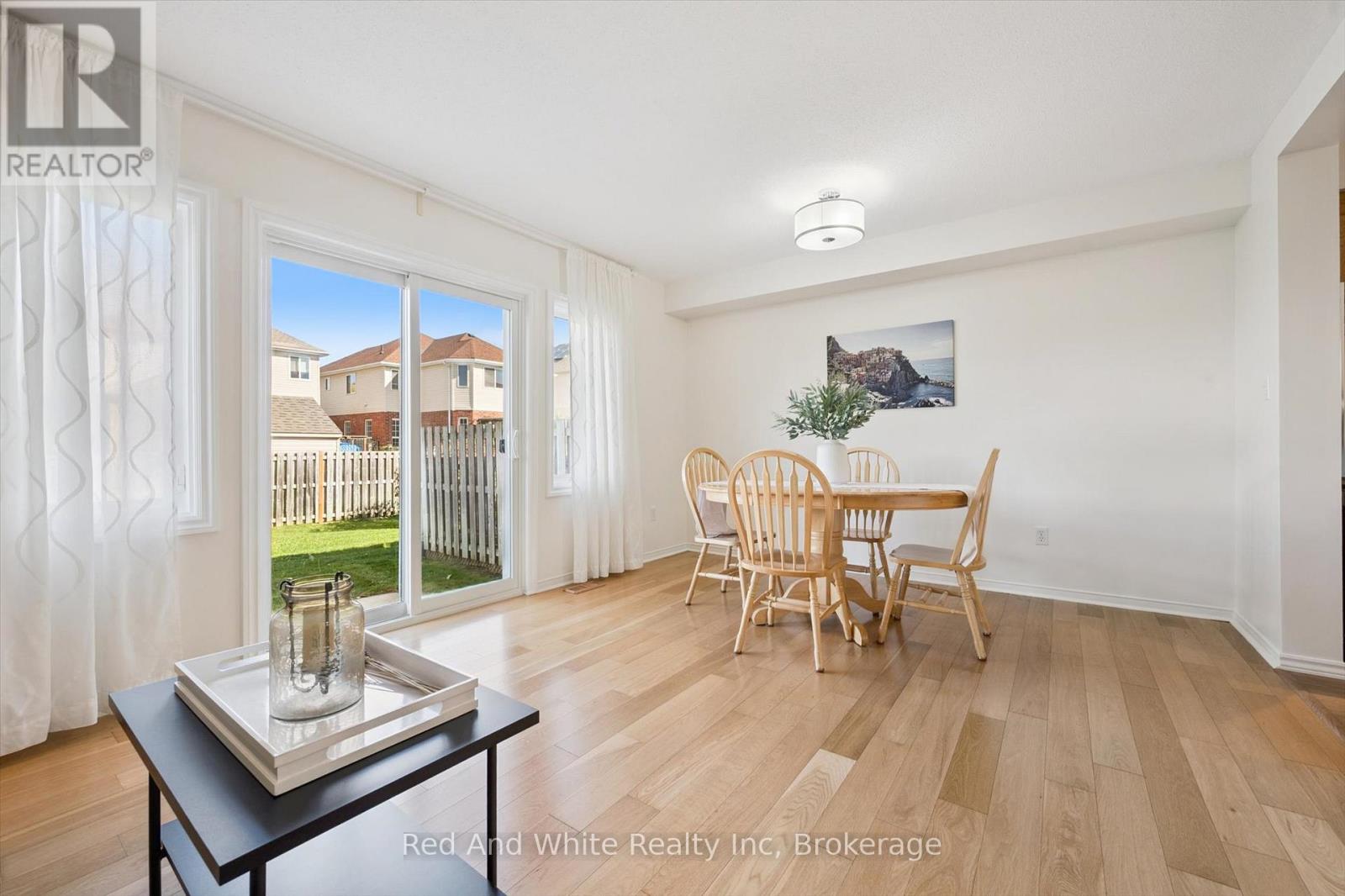 3 - 151 Clairfields Drive E, Guelph, Ontario  N1L 1P5 - Photo 11 - X12940480