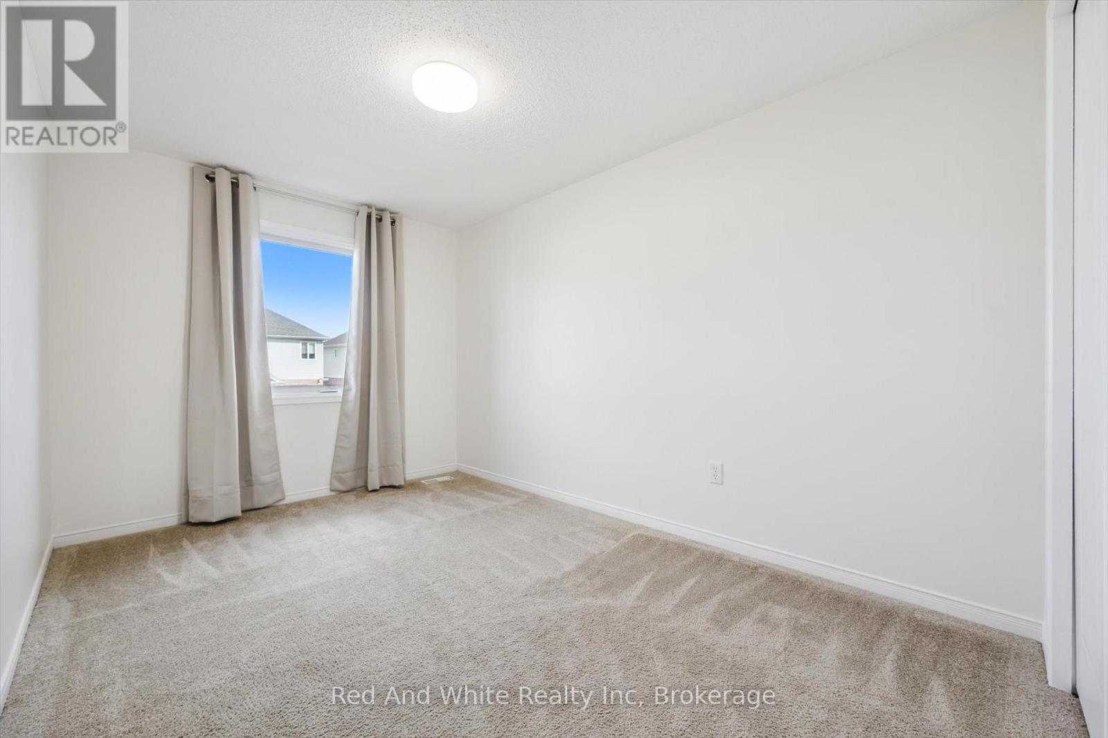 3 - 151 Clairfields Drive E, Guelph, Ontario  N1L 1P5 - Photo 21 - X12940480