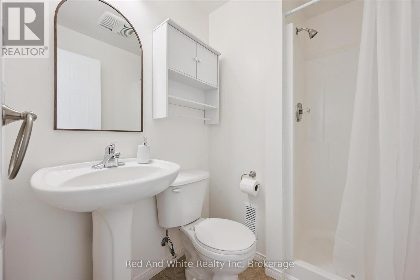 3 - 151 Clairfields Drive E, Guelph, Ontario  N1L 1P5 - Photo 25 - X12940480