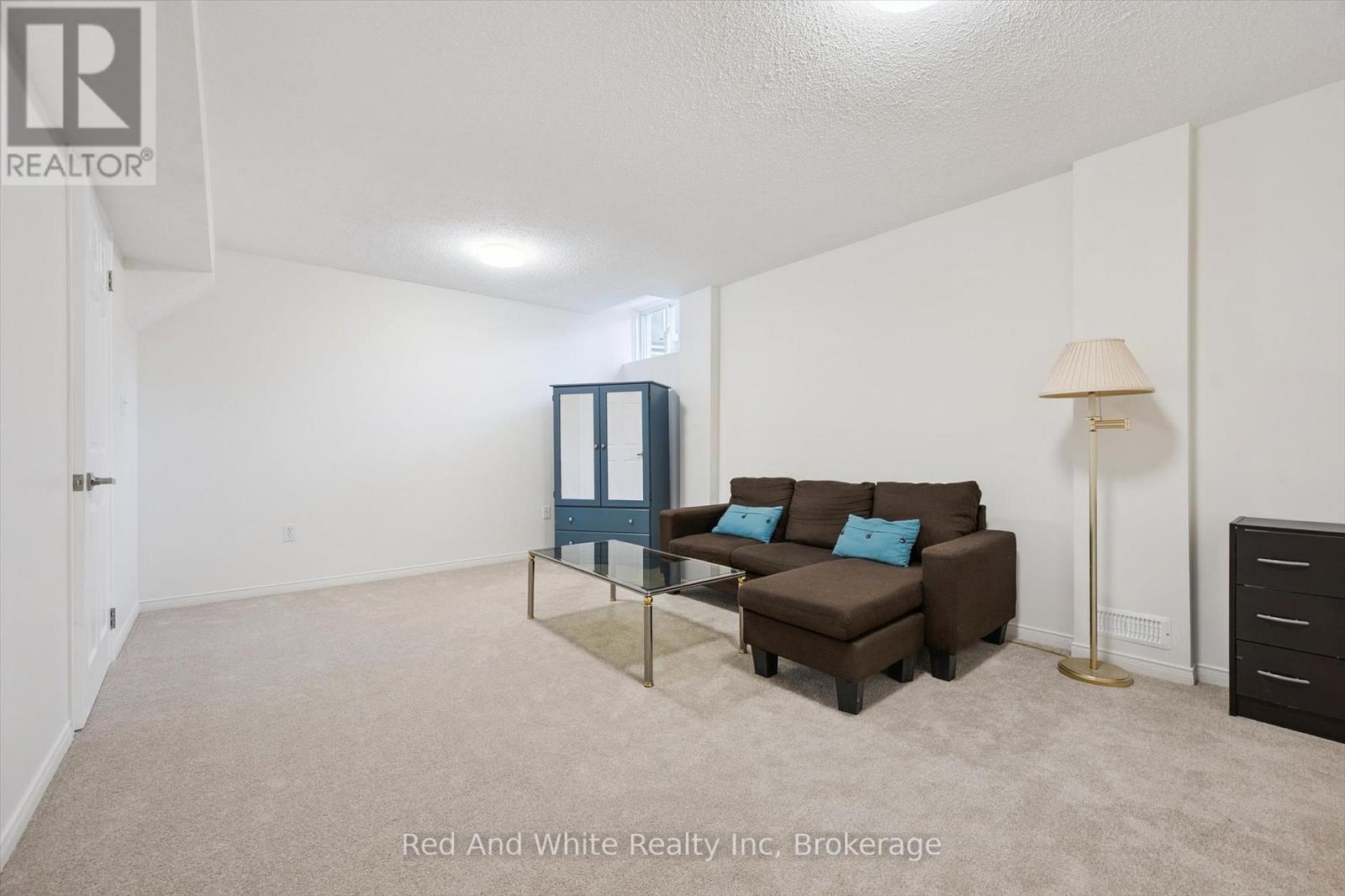 3 - 151 Clairfields Drive E, Guelph, Ontario  N1L 1P5 - Photo 27 - X12940480