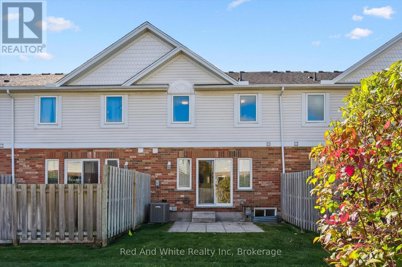 3 - 151 Clairfields Drive E, Guelph, Ontario  N1L 1P5 - Photo 30 - X12940480