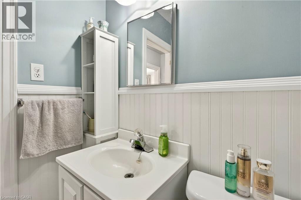 944 Garth Street, Hamilton, Ontario  L9C 4L2 - Photo 27 - 40816406